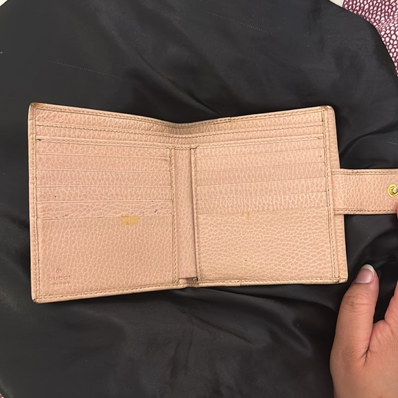 GUCCI Vintage Compact Wallet - Picture 7 of 10